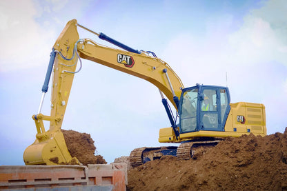 CAT 320 w/Thumb